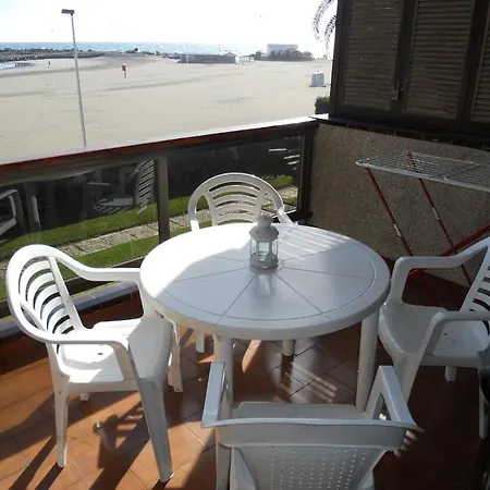 Conmar Apartment *